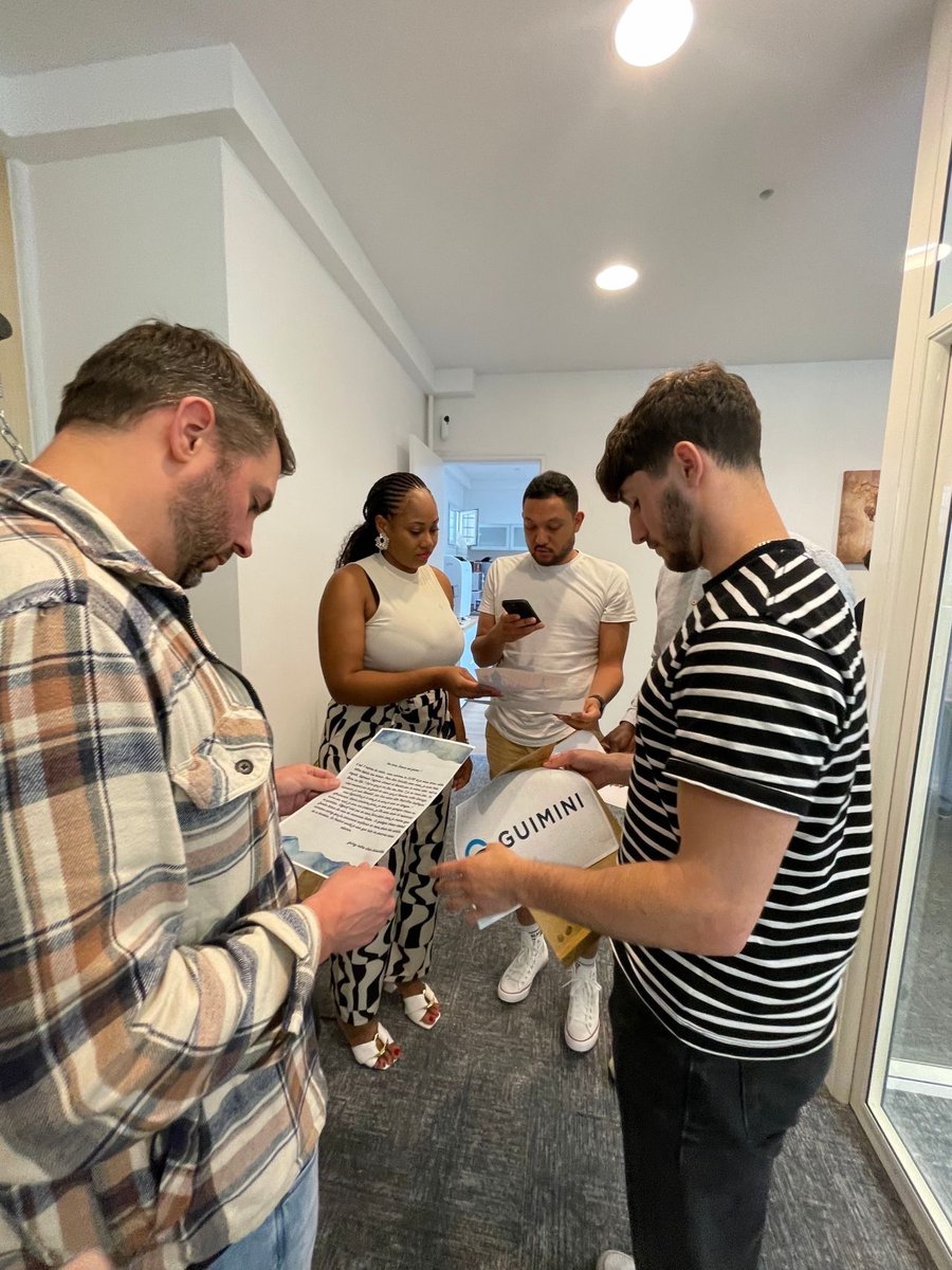 guiminiHQ's tweet photo. 📸 Un aperçu du Better Guimini, immortalisé vendredi dernier dans nos locaux parisiens !
Nos équipes de Paris et Nantes se sont réunies pour un Better Guimini inoubliable alliant fun, expertise et énergie débordante 🚀

#teambuilding #crm #trailblazercommunity #salesforcefrance https://t.co/vUwEjcn9iJ