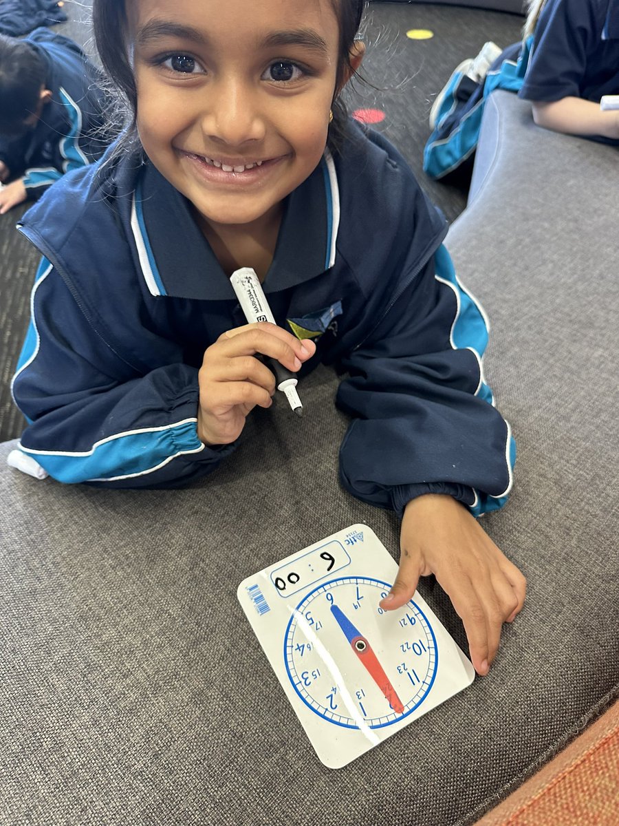 So clever at reading and writing time!⏱️