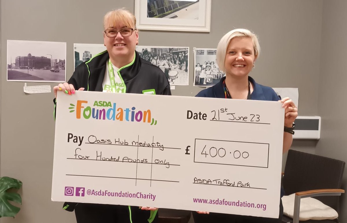 mediacityhub's tweet photo. Thanks to all who voted for us in #AsdaTraffordPark Green Tokens. We came 2nd which is fantastic and we were delighted to receive this cheque for £400 from @AsdaFoundation this week to support our community hub! #AsdaFoundation #AsdaGreenTokens #Salford #MediaCityUK #OasisUK https://t.co/24Z3RNc8rh
