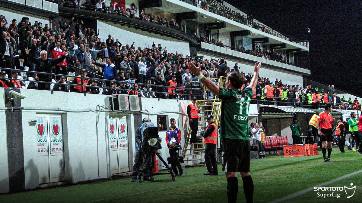 superlig's tweet photo. 🤌 İsmini telaffuz etmekten keyif aldığınız futbolcu isimlerini yazıyoruz.

Ben başlıyorum:  𝐓𝐡𝐞𝐨𝐟𝐚𝐧��𝐬 𝐆𝐞𝐤𝐚𝐬 https://t.co/BI8BF85mnA