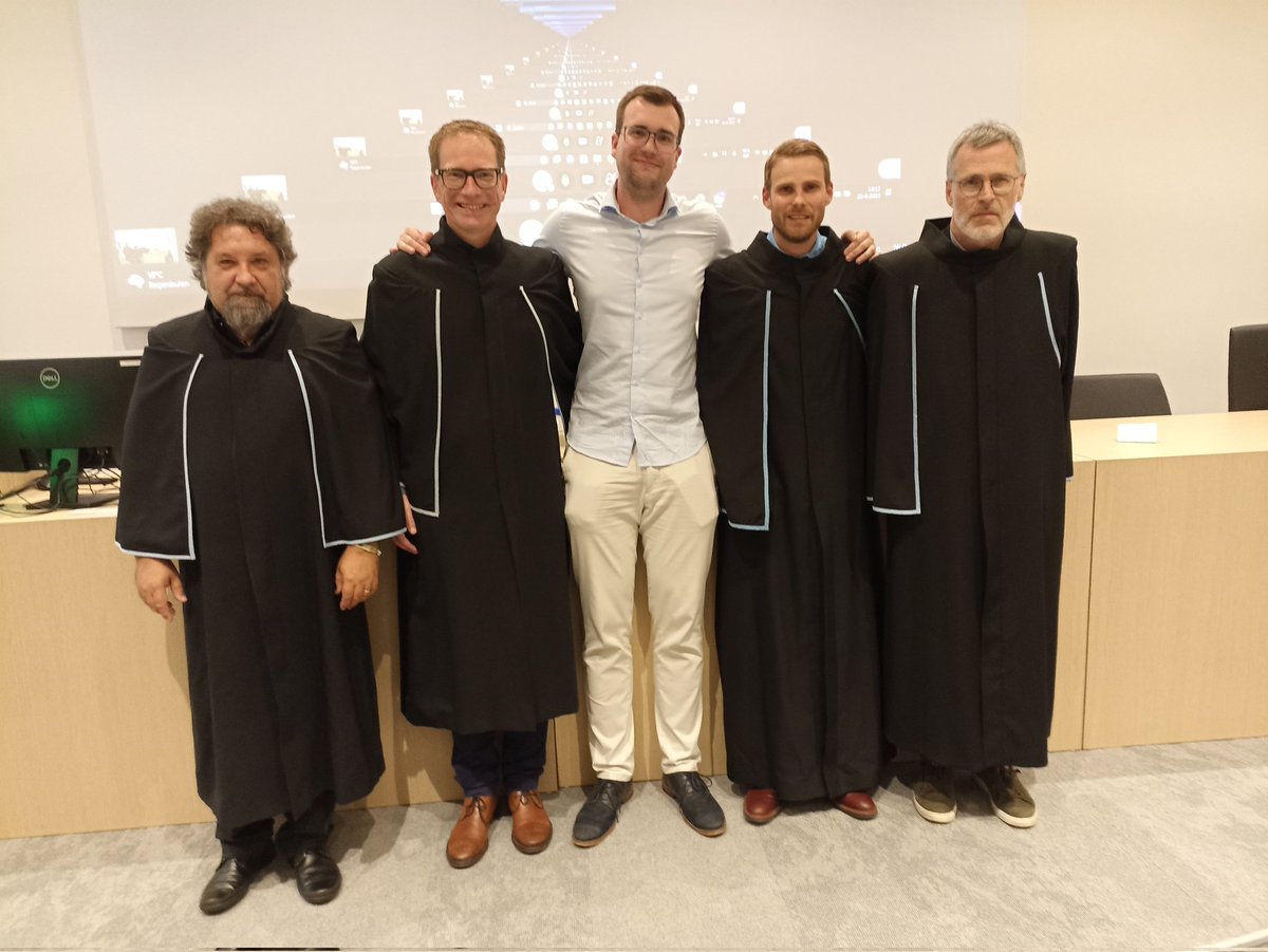 It was a great pleasure and honour to be member of the jury of the PhD dissertation of @tim_boogaerts. Impressive work (11 papers!) and very well defended. Enjoy your well deserved title Tim. Congrats also to your supervisors, family and everybody at @toxcentre_ua