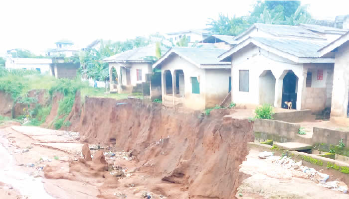30 buildings ahave been destroyed and over 50,000 people displaced in gully erosion ravaging communities in Onitsha Inland, Onitsha North LG, Anambra