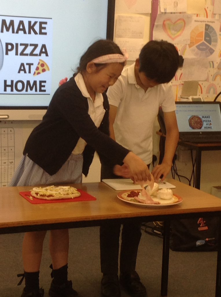 In English, we are planning and writing instructions. Today, we made a pizza together and independently wrote the main steps for making a pizza. Thank you to our fab Y3 photographer for these fab pictures :) #gbs4writing  #gbs4dt <a href="/GilesBrookSCH/">Giles Brook School</a>