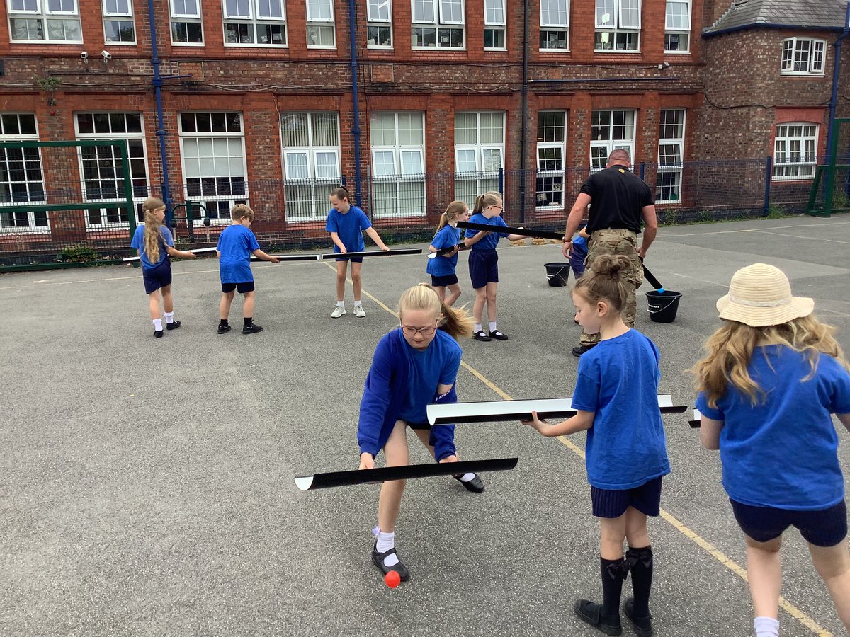 MPPS_Wirral's tweet photo. Year 4 loved their session with Commando Joe focussing on resilience, communication and team work. #mppsyear4 #mppspe https://t.co/HxfNbnIJKE