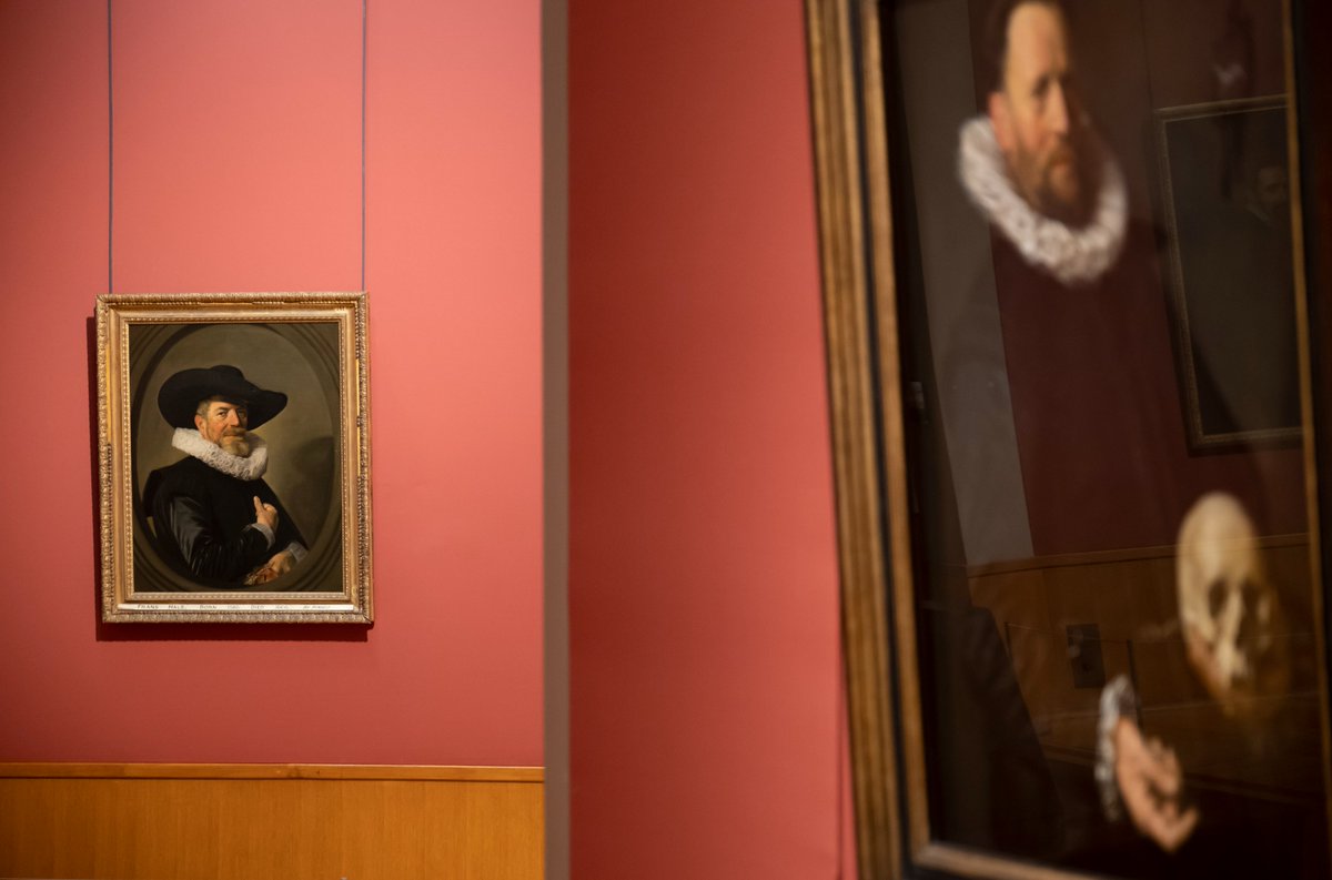 BarberInstitute's tweet photo. @NPGLondon has created the first ever #InternationalPortraitDay today to mark their reopening. 🧐#DiscoverDutch portraits from our #MasteringtheMarket exhibition - like these two examples from Frans Hals! https://t.co/Gv9xugHE7C