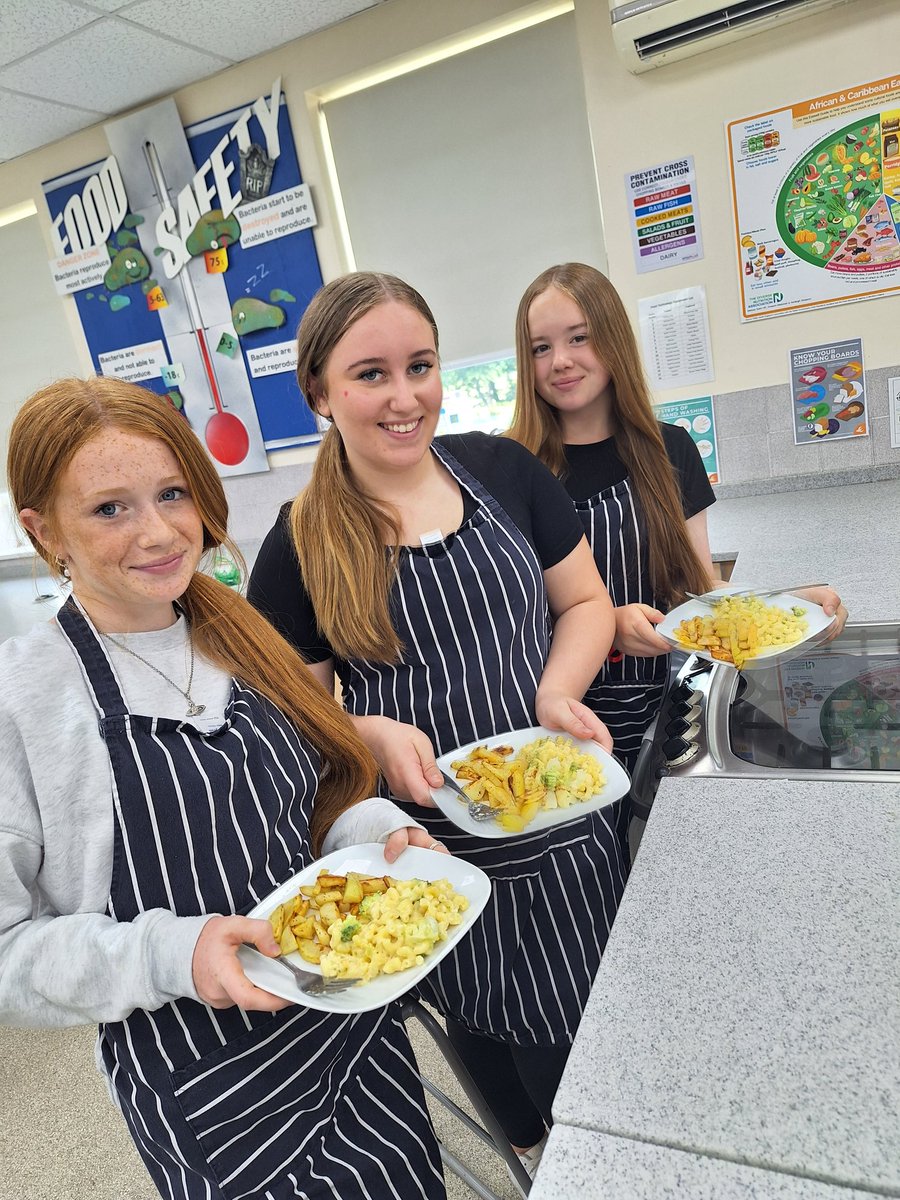 "Waste not want not". Making meals out of left over ingredients. Stanley even managed to make some cakes for Harry's birthday. Well done Fourth Form 👍<a href="/solsch1560/">Solihull School</a> <a href="/LFHW_UK/">Love Food Hate Waste</a>