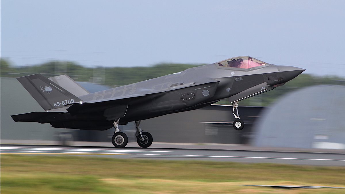 #みんなの流し撮りを見せてくれ

2022/09/11 三沢基地航空祭