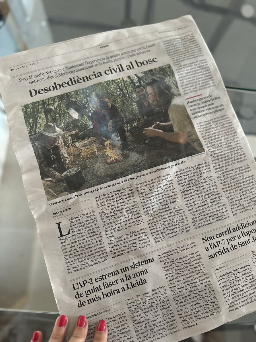 Cossetania's tweet photo. 📌📖🙌🏻🌳#Emboscats a @LaVanguardia! Gràcies @BoschRM
https://t.co/MQePPlgjuR https://t.co/UXk90IY8VJ