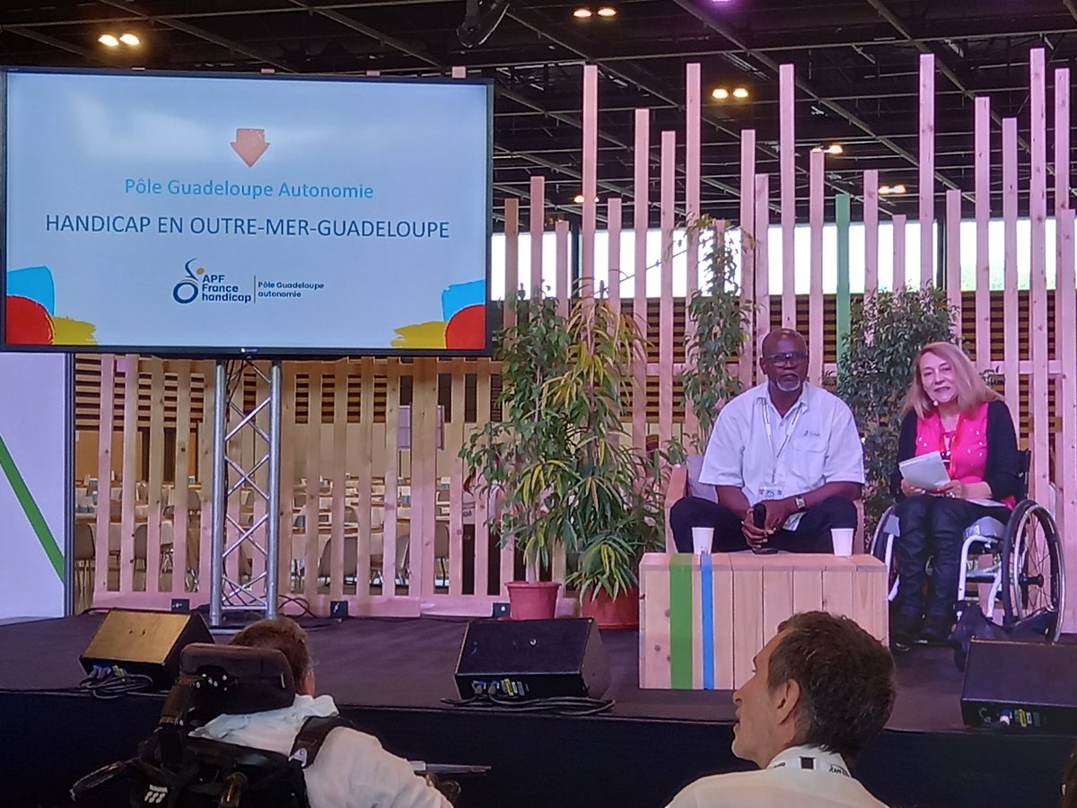 [congrès <a href="/apfhandicap/">APF France handicap</a>]
Pascale Ribes, présidente <a href="/apfhandicap/">APF France handicap</a>, accueille le Pôle Guadeloupe Autonomie et présente les militants présents.  Les chantiers sont nombreux HandiDroit, accès aux droits, espaces de rencontres pr faciliter le lien social, actions de sensibilisation,  ...