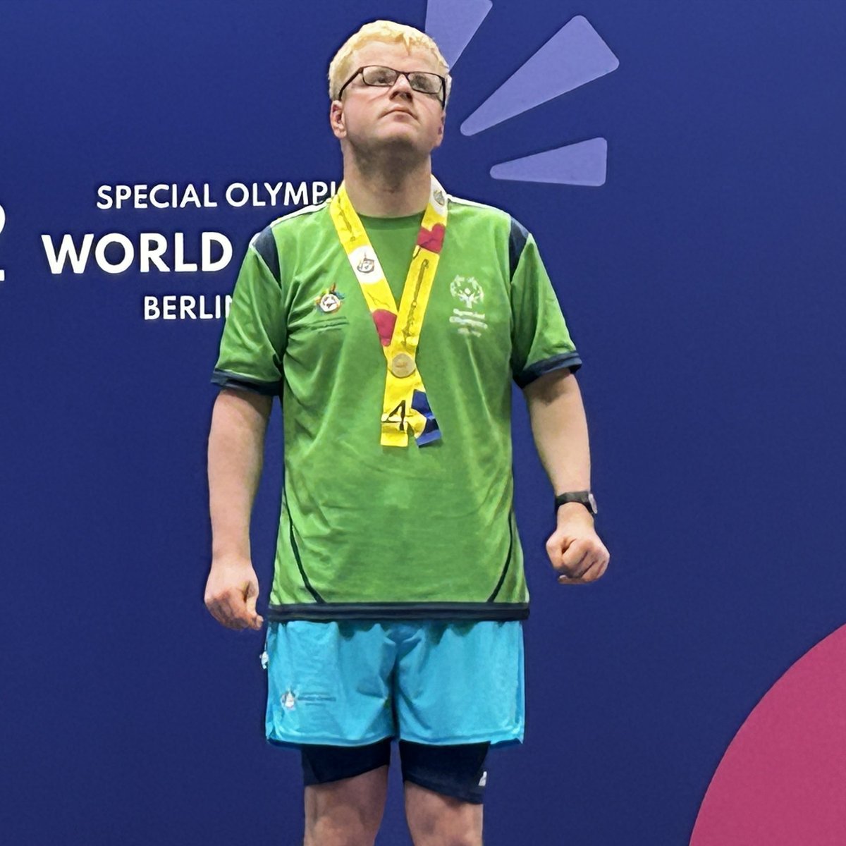 TeamIrlSport's tweet photo. Eoin receives his 1500m 4th place Ribbon today to huge support of his teammates and coaches. Well done Eoin!
#soireland #unbeatabletogether https://t.co/Q2ufrUMNRL