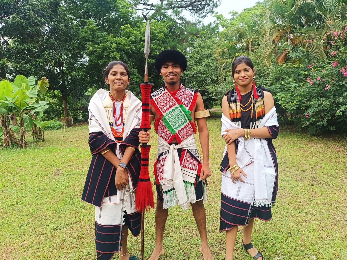 nsscsvtuCG's tweet photo. Five NSS Volunteers participated in Yuva Sangam phase-II under EBSB to visit Nagaland from 13-22 June 2023 from CSVTU Bhilai.
@AICTE_INDIA 
@EduMinOfIndia 
@_NSSIndia 
@NSSRDBhopal 
@NeetaBajpai5 
@CSVTUBHILAI0 
@dr_dsraghu 
@IRCTCofficial https://t.co/RmHzHGhGz2