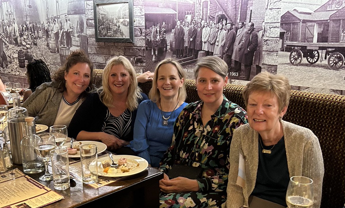Petra Brysiewicz (@petrabrysiewicz) on Twitter photo #IFNC16 <a href="/IFNAorg/">IntlFamNursingAssoc</a> so great to meet up and enjoy time with colleagues across the globe who are committed to family focused care #IFNC16 <a href="/IFNAorg/">IntlFamNursingAssoc</a> so great to meet up and enjoy time with colleagues across the globe who are committed to family focused care