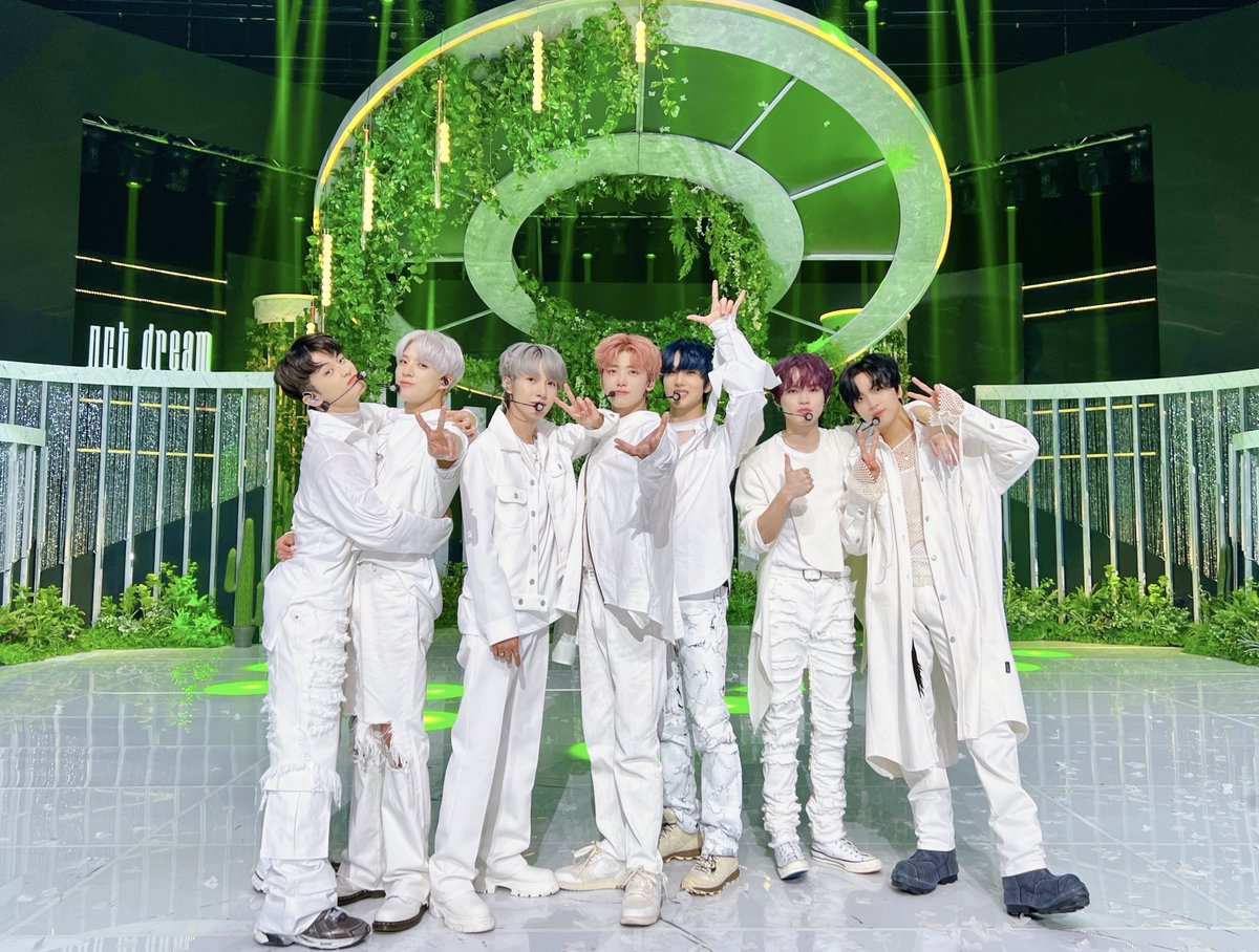 NCTsmtown_DREAM's tweet photo. 😃😃 뮤직뱅크도 잘 끝냈습니다아~~
여러분들 덕분에 다치지 않고 재밌게 잘 마무리 했습니다~~😵‍💫😆 내일 그리고 모레까지 재밌게 봐주세영

#NCTDREAM #JISUNG 
#Broken_Melodies
#NCTDREAM_Broken_Melodies
#ISTJ #NCTDREAM_ISTJ https://t.co/49GD0BI3HQ