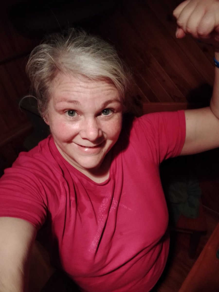 Another week of Peaking ended with AM3S3. Did not want to do leg day but did it anyway🦵 Finish your week strong Peakers and have a great weekend 💪❤️ #flexfriday
<a href="/MyPeakChallenge/">My Peak Challenge</a> <a href="/NzPeaker/">AotearoaNZPeakers</a> <a href="/SamHeughan/">Sam Heughan</a> <a href="/AOKPeakers/">Acts of Kindness Peakers</a> <a href="/GreenCoastPeak/">Green Coast Peakers</a> <a href="/RoadtripPeakers/">RoadtripPeakers</a> <a href="/MountainPeakers/">Mountain Peakers</a> <a href="/PeakersEngland/">Peakers England</a>