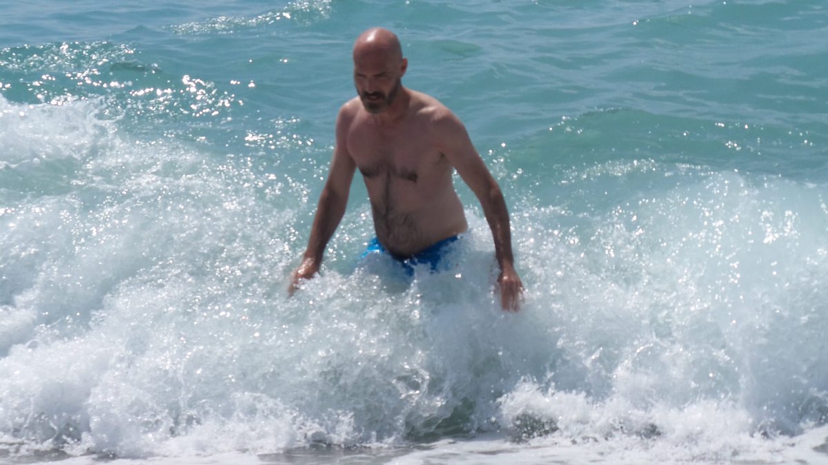 ice73's tweet image. Avvistata balena che esce dal mare 🤣🤣🤣