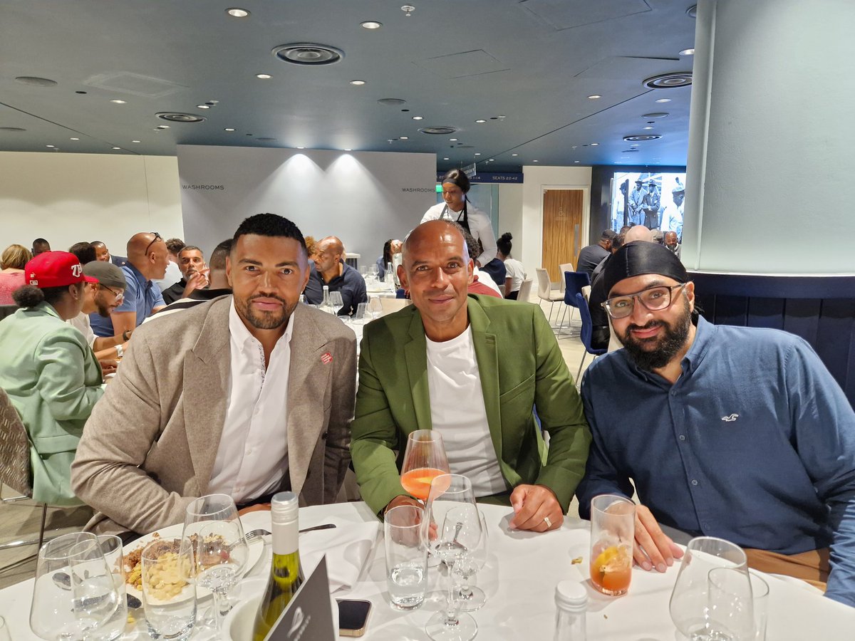 3 former #England players supporting @SRTRC_England at @wembleystadium last night for #WindrushDay2023: @lutherburrell @trevor8sinclair and Monty Panesar. #ShowRacismtheRedCard