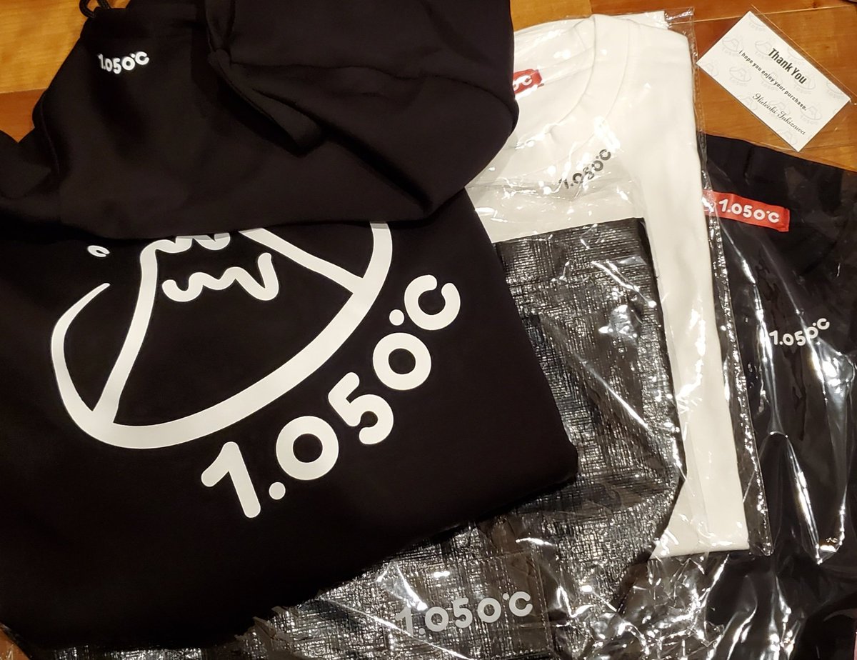 滝沢秀明1050°C.新品フーディ(プレゼント付) 滝沢秀明1050°C.新品フーディ(プレゼント付) 滝沢秀明1050°C.新品フーディ(