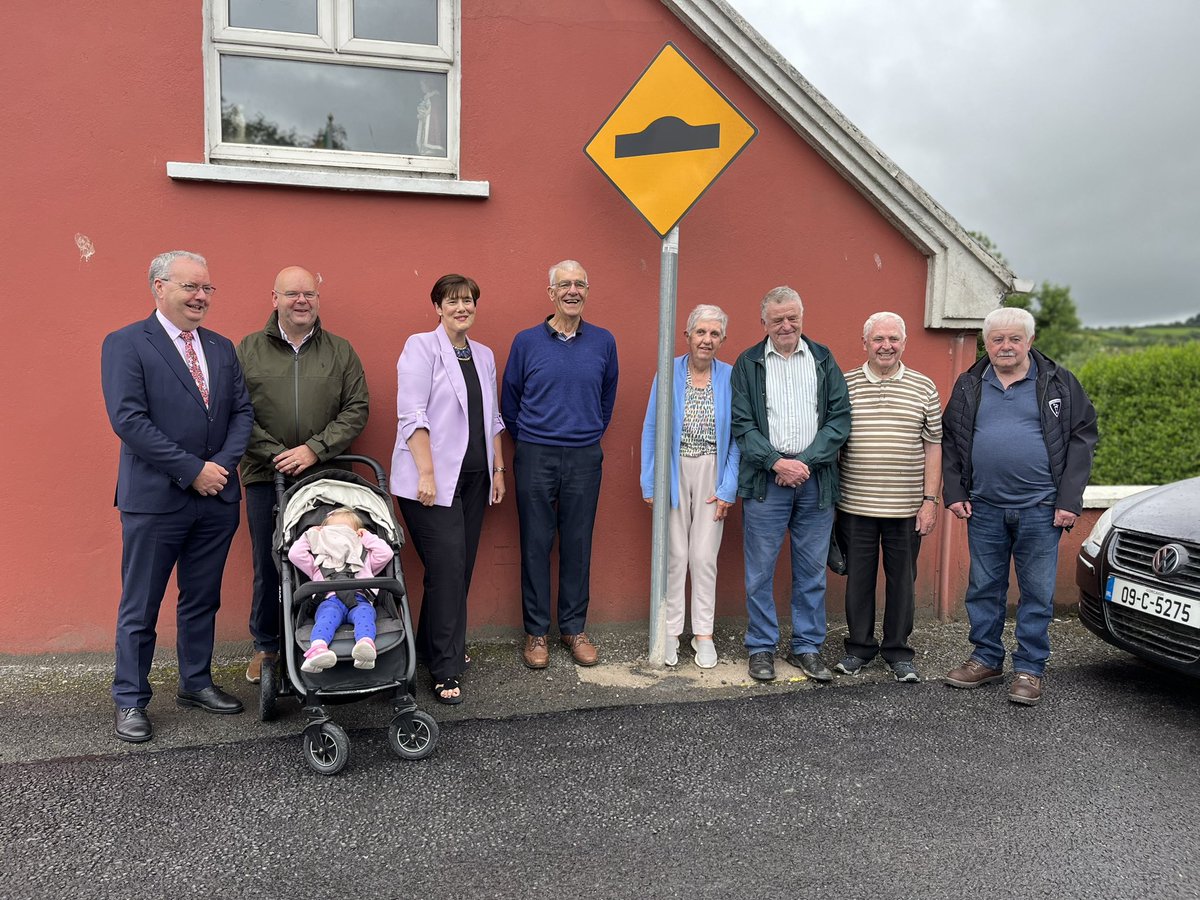 NormaFoleyTD1's tweet photo. What a morning in Scoil Mhuire Kisceam , Cork with @mmoynihantd and @bernardmoyniha4. A celebration of music with beautiful dancing, singing and one of the best brush dances I’ve ever seen. Thanks to the entire school community for a magical start to the day https://t.co/W3EjezkXlI
