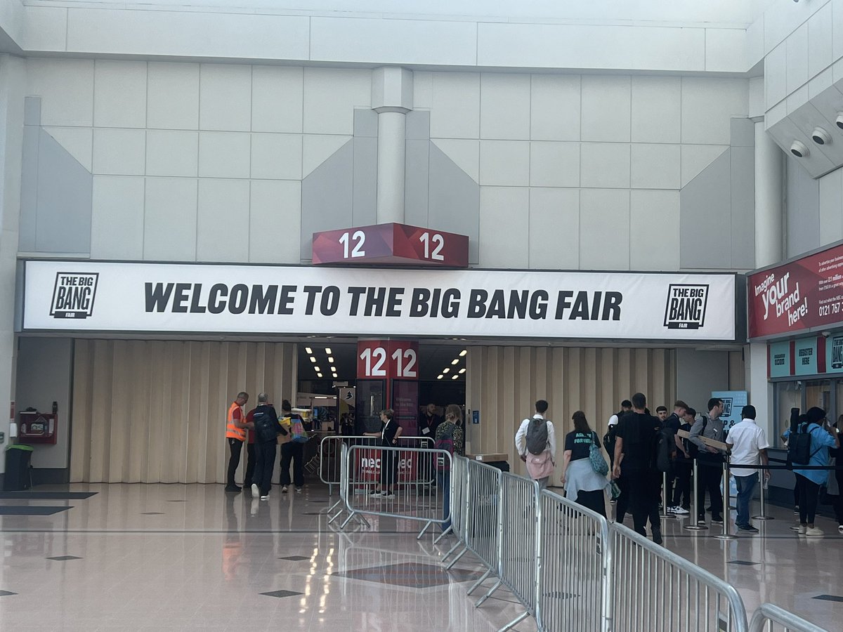 Amazing 2 days <a href="/BigBangUKSTEM/">The Big Bang</a> so many engaging students! Good luck today <a href="/RollsRoyceUK/">Rolls-Royce UK</a> #STEM