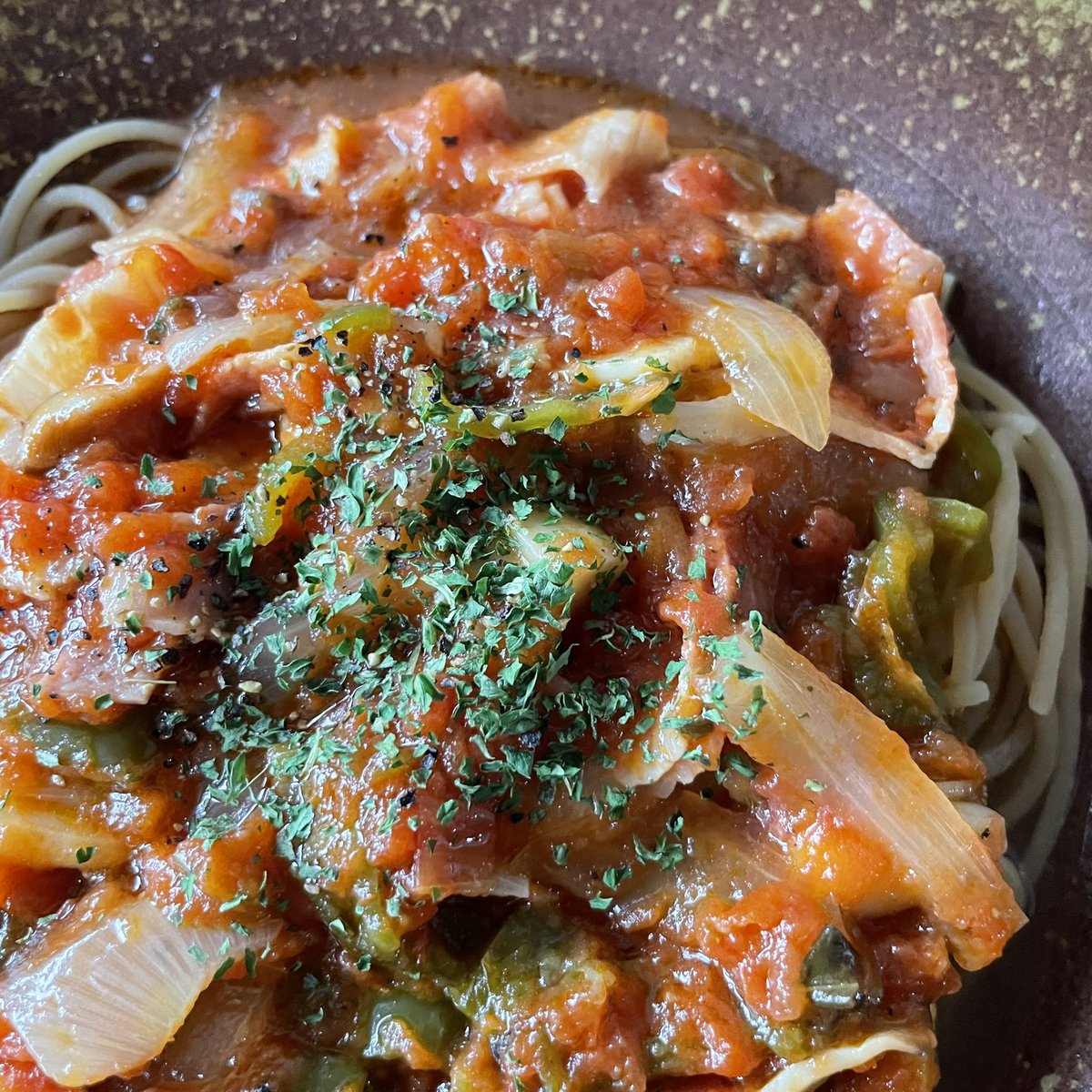 ゼンブヌードルという高タンパク麺にした。うまい。 https://t.co/F2fmjv0tcl