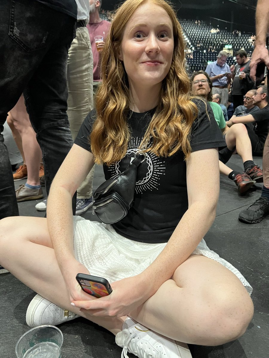 Pearl_Jam_Fam's tweet photo. Flashback to @pearljam in Zurich, Switzerland, June 23, 2022. The time @eddievedder stopped “Animal” midway through b/c a gal slapped a guy on the head for blocking her view while recording the show. #pearljam #pearljamfamily #PJTour #PJEuro22 https://t.co/PyOO4xQWGl