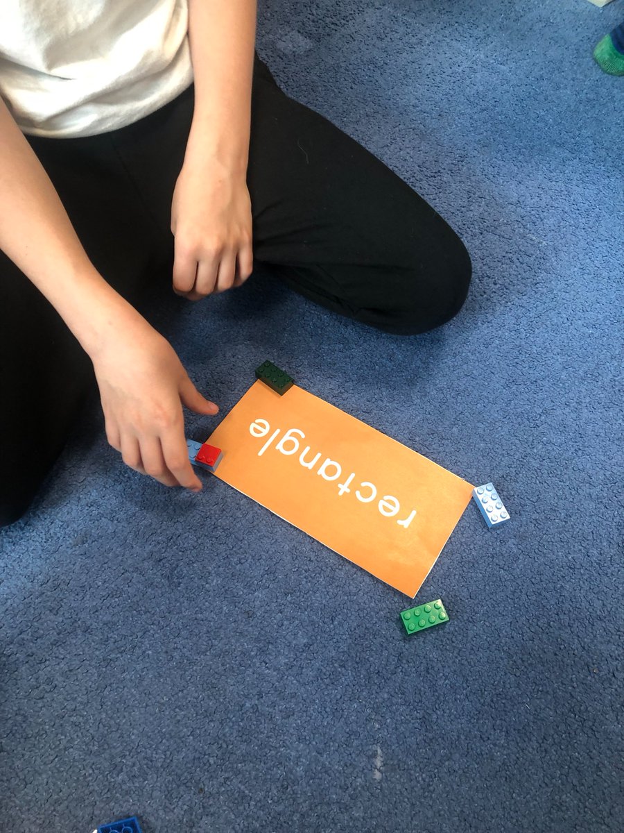 Euler_Academy's tweet photo. #ChestnutClass used the 2-D shapes and Lego pieces today to count the vertices. M said "Vertices connect two lines on a shape."
E said "A circle only has one side so it doesn't have a vertex."
@WhiteRoseEd https://t.co/G5yKN4ih4b