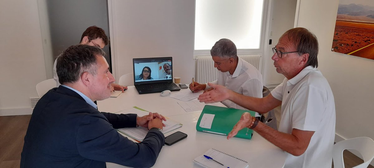 Rdv ce matin avec @wattierphilipp1 Président, @rachidelgha directeur de la @MLReims, Anne Sophie Romagny Présidente et du directeur @milonordmarnais autour du rôle des missions locales dans le futur projet de loi pour le plein-emploi et la création de  #FranceTravail 
#Circo5101