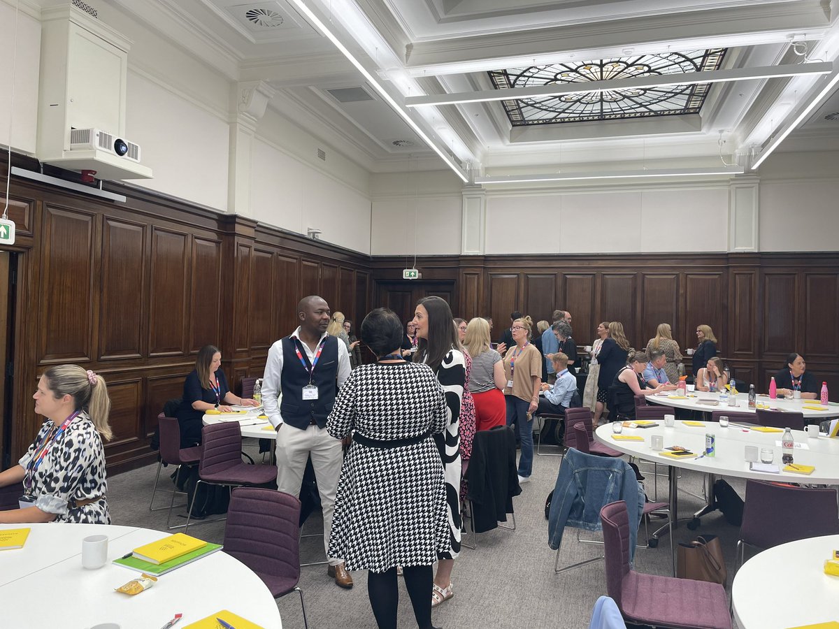 Networking and learning together at @UHR_UK UHR Connects North with a strategic horizon scan thanks to @vikkigoddard22