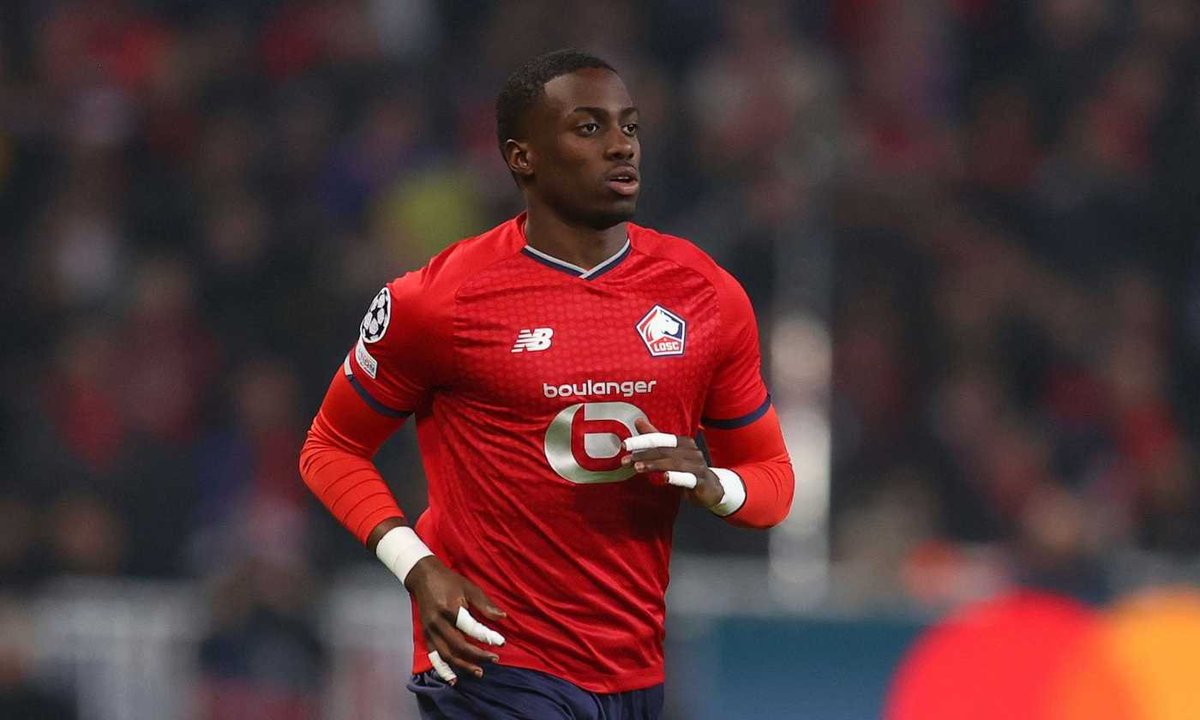 AndreaRoss1997's tweet photo. Timothy #Weah (23) è il nome che la Juventus ha individuato come sostituto di Cuadrado: freschezza, frequenza di passo, velocità e capacità di coprire tutta la corsia di destra. A cifre non troppo elevate, un elemento su cui poter puntare per presente e futuro. https://t.co/bycnRFRVSZ
