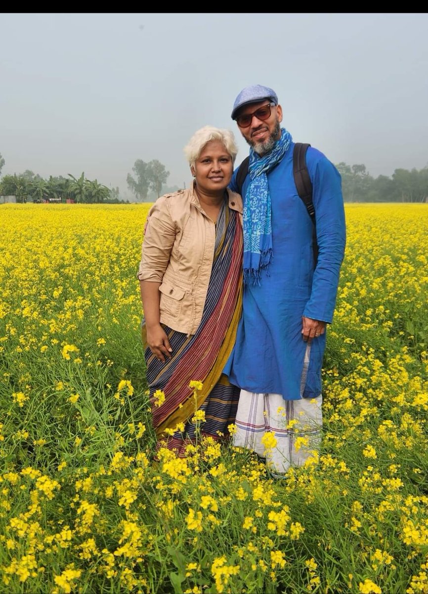 Every couple needs their mustard field shot. #Bangladesh #Pabna #sareenotsorry #lungi #panjabi