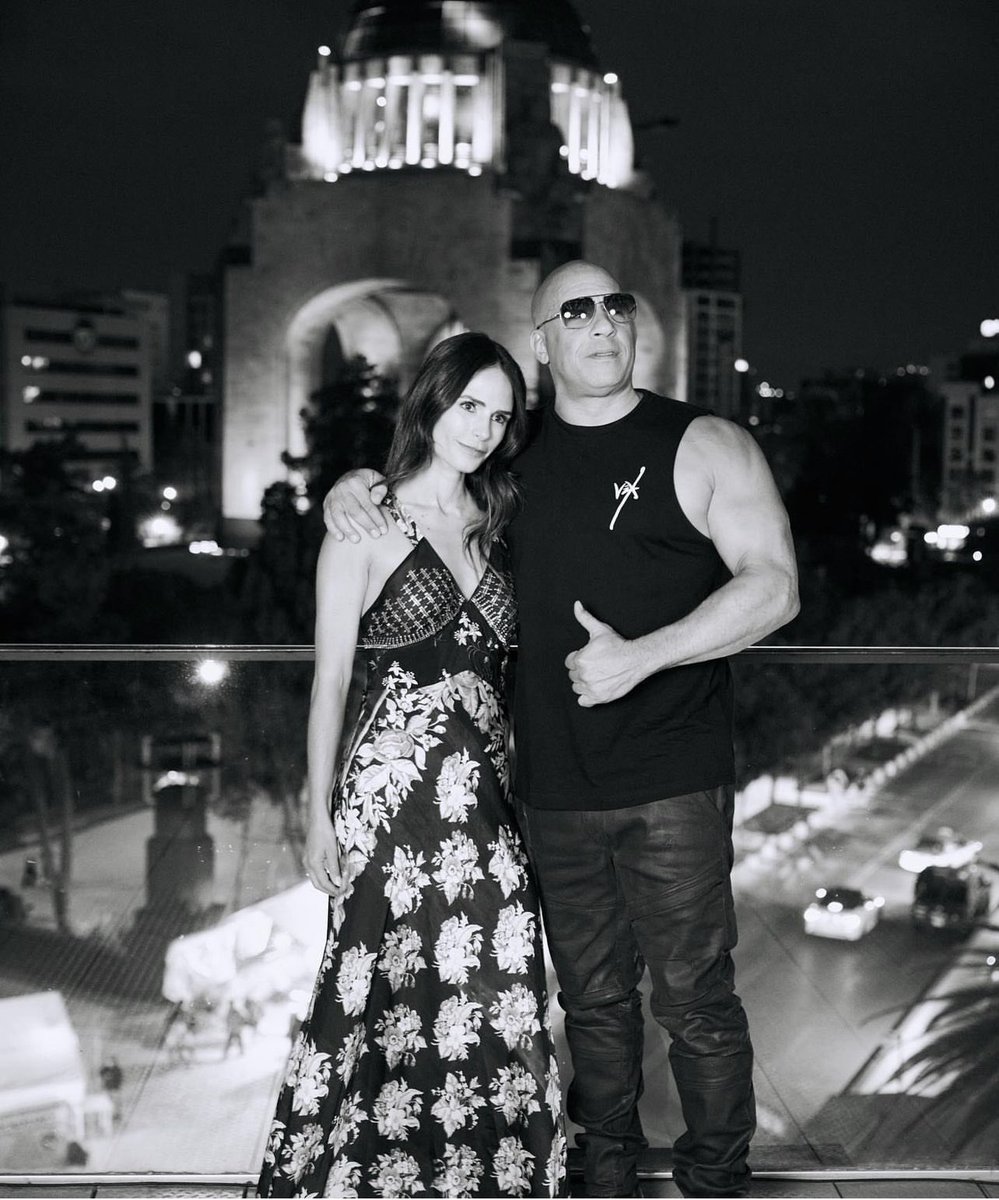 Happy Toretto Tuesday...
With my beloved sister... <a href="/jordanabrewster/">Jordana Brewster</a>
Thank you for the Love Mexico!!!
#FastX