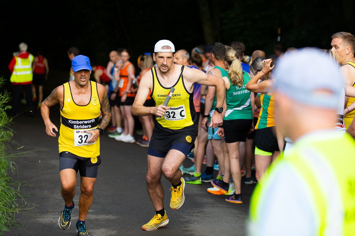 KimmyStriders's tweet photo. Tuesday saw us descend on #damflask with lots of other South Yorkshire runners, armed with ten teams. 📸 courtesy of Run Sheffield. https://t.co/fMRz0QGsFJ
