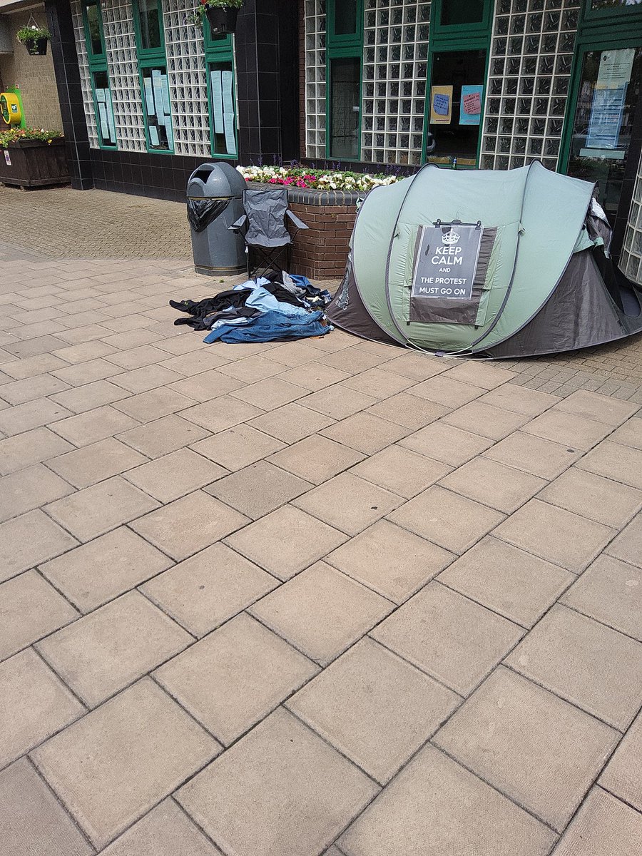 theukstrategist's tweet photo. ☆    PROTEST OUTSIDE    ☆

TAMWORTH  BOROUGH COUNCIL 
MARMION HOUSE
LICHFIELD  STREET 
TAMWORTH 
STAFFORDSHIRE 

@tamworthhearald
@gmb
@SkyNews
@itvnews
@ITVCentral
@BBCNews
@epitog

#PRRequest
#Journrequest

My name is Andrew Palmer 
Telephone 07902 444869 
Email protestersandwhistleblowers@gmail.com 

IN THE NAME OF MY FATHER (MR ARTHUR PALMER) PROTESTERS AND WHISTLEBLOWERS LIMITED