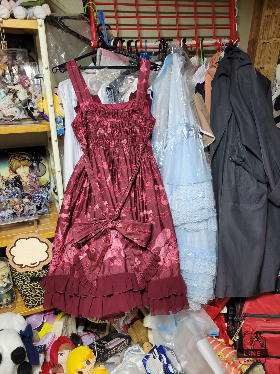 メタモルフォーゼのSecret Edenシリーズの赤色ジャンパースカート