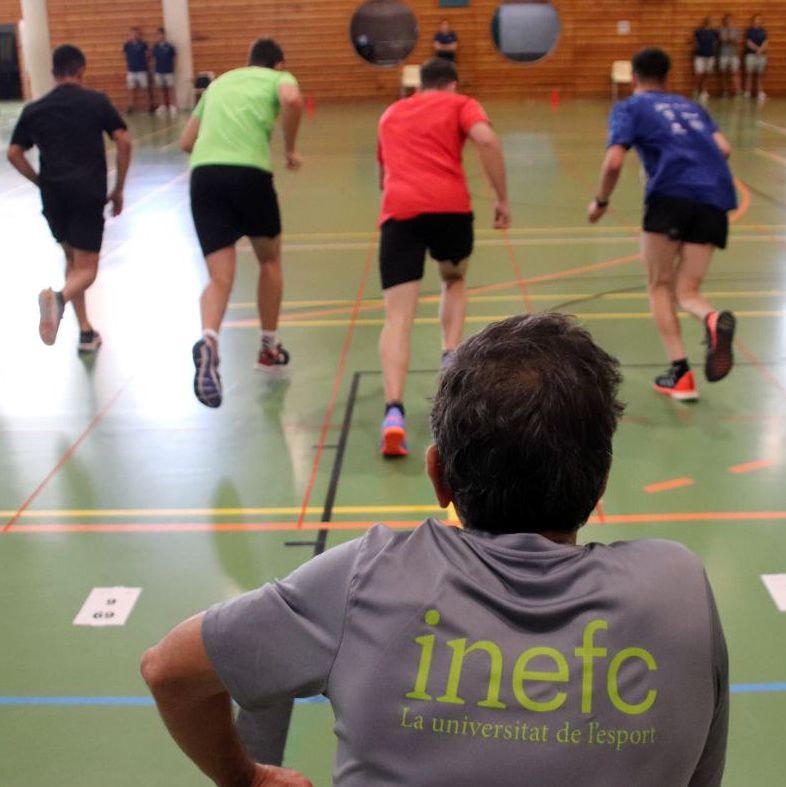 inefcat's tweet photo. 🏛️ ALUMNAT | Aquesta setmana s’han celebrat les PAP a l’INEFC, després de tres anys sense elles per la pandèmia
👥 Més de 500 aspirants les han fet als centres de Barcelona i Lleida
ℹ️ L'any que ve es redefinirà el format de les PAP
#inefcbcn #inefclleida #inefcpirineus https://t.co/WrHgwwsaBK