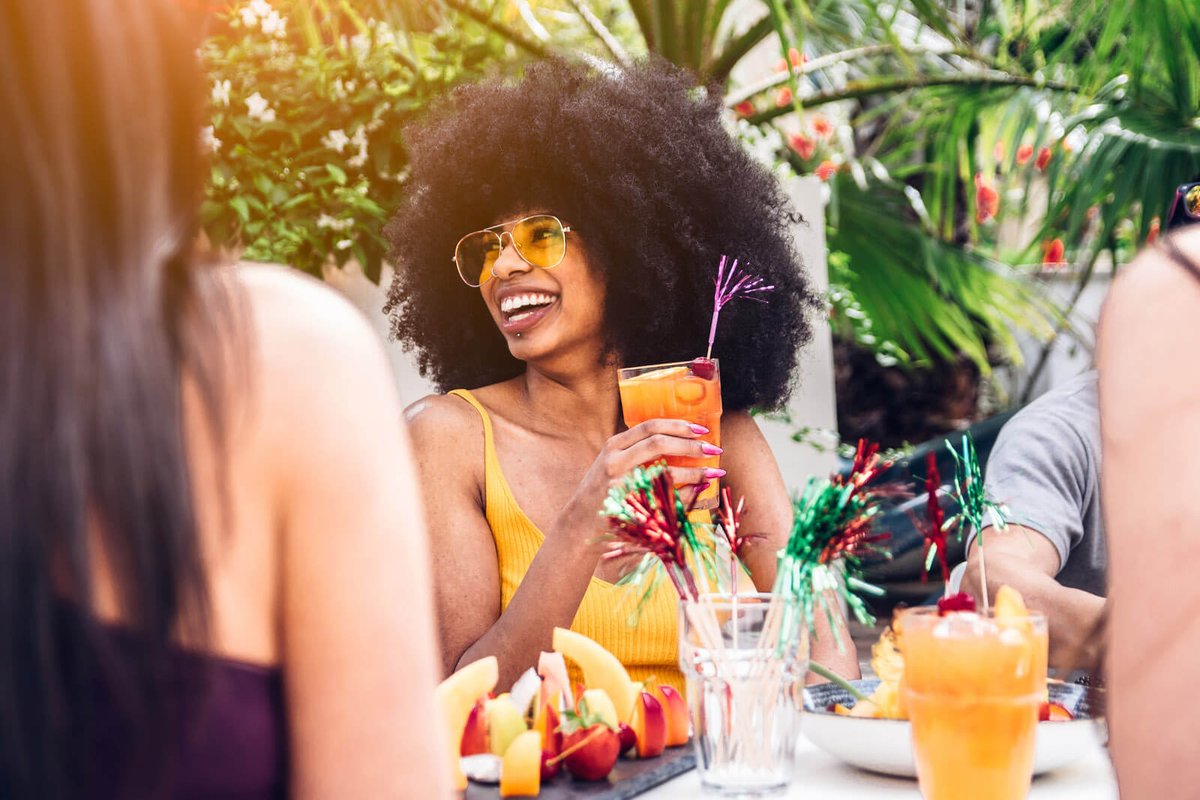 Looking for more #SummerSavings? 🙌☀️

Celebrate the official welcome of Summer with discounts on holidays, dining out, experiences and more with PerksOfMyJob.com. 

After all, you can't go wrong with a few cocktails! 🍹🍝

Find out more: tinyurl.com/yeh45jt5