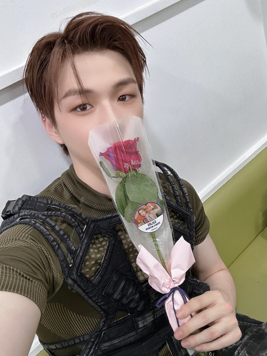 강다니엘 KANGDANIEL tweet media