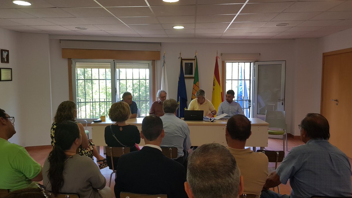 ramon_magan's tweet photo. Óscar Mendez es el nuevo presidente de la,#EntidadLocalMenor de #PazosDeReis en #Tui una de las 9 existentes en #Galicia (8 en #Pontevedra y 1 en #Ourense)
Y hace historia al ser el primero del @PSdeG.
¡Mucho ánimo en esta nueva tarea! https://t.co/zA5o8ZS0J7