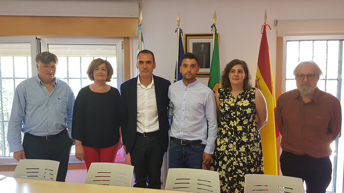 ramon_magan's tweet photo. Óscar Mendez es el nuevo presidente de la,#EntidadLocalMenor de #PazosDeReis en #Tui una de las 9 existentes en #Galicia (8 en #Pontevedra y 1 en #Ourense)
Y hace historia al ser el primero del @PSdeG.
¡Mucho ánimo en esta nueva tarea! https://t.co/zA5o8ZS0J7