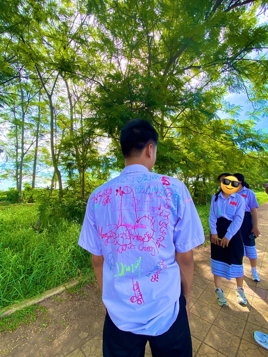 nath_jo's tweet photo. ຈົບແລ້ວວ ມາເຊັນເສື້ອໃຫ້ແນ່   #ຖົງເສື້ອຂ້າງຊ້າຍຍັງວ່າງ #ກົດໃຈໃຫ້ແນ່ #ລີໃຫ້ແນ່ 💙🕊 https://t.co/qOLSHBjVVX