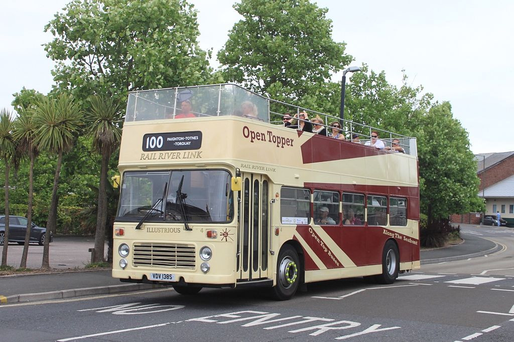 Paignton Great Western Road - Rail River Link 4 (VDV138S)