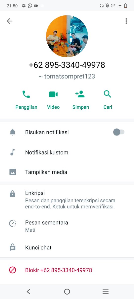 BellViral49919's tweet photo. #viralsolo #viraljawatengah #viralbekasi liat pria ini lagi sange ngocok #viralkan https://t.co/qm9AWnTEeZ