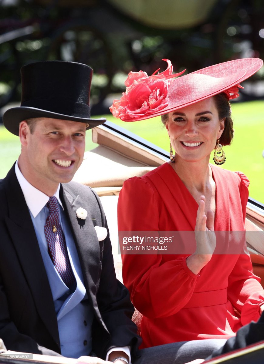 The Prince and Princess of Wales at Royal Ascot today looking absolutely fabulous! 😍😍