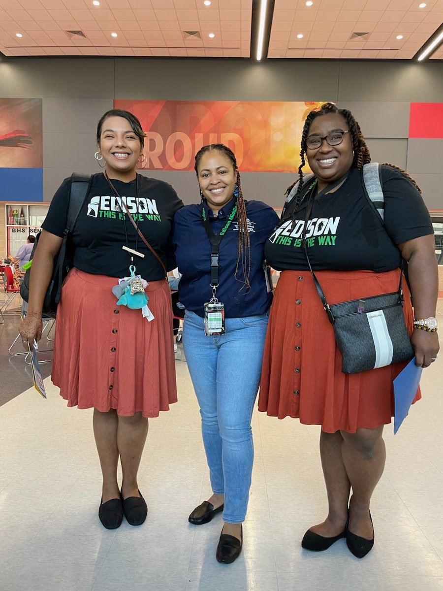 Alexis B tweet media