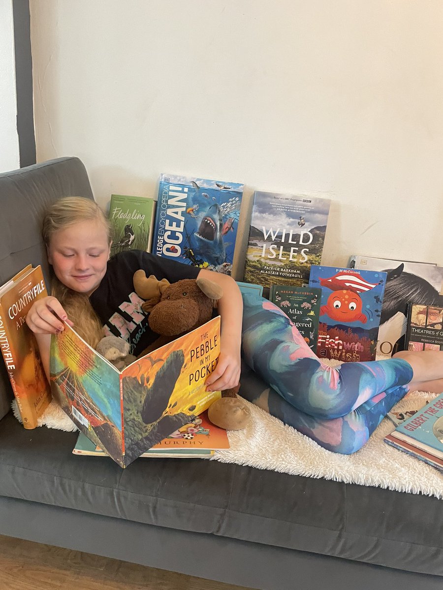 waddells74's tweet photo. Enjoying all my beautiful books 📚 this morning… #readingforpleasure #relaxation @Stevewal63 @des_farrand @CapnSasquatch @LittleJohn_MD @endelstamberg @Leonlovescats @Hyperion_PSN @OwlCottage1 @loraineswift1 @PMMcCormick2 @IngramGlynis https://t.co/3xmhXoZMZ8