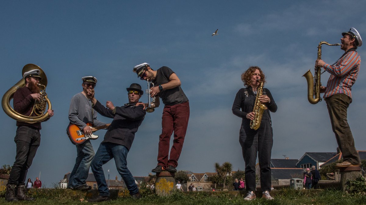 Pelton Arms tweet media