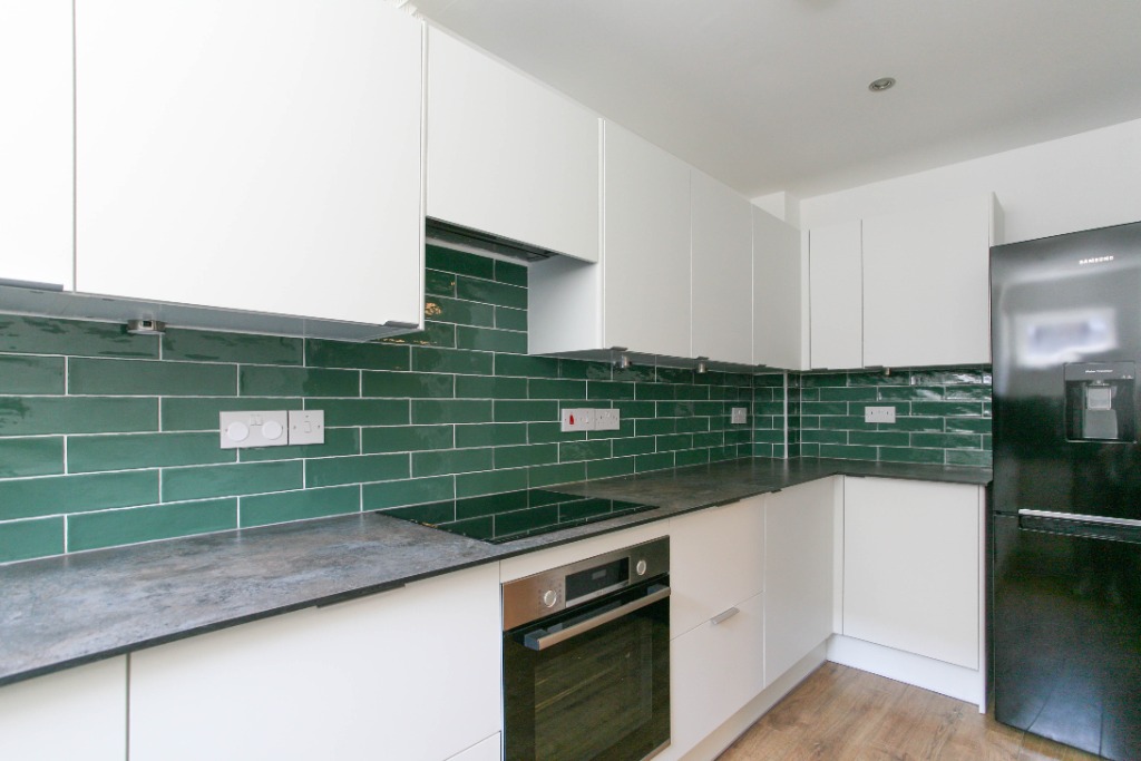 A Flat In Town tweet media