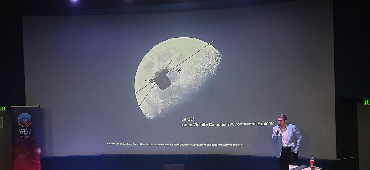 Kosmo_Michal's tweet photo. Právě začala veřejná prezentace české lunární mise LVICE² (Lunar VIcinity Complex Environmental Explorer)
 @LVICE2_Czechia. https://t.co/5pLt6BQ7FA