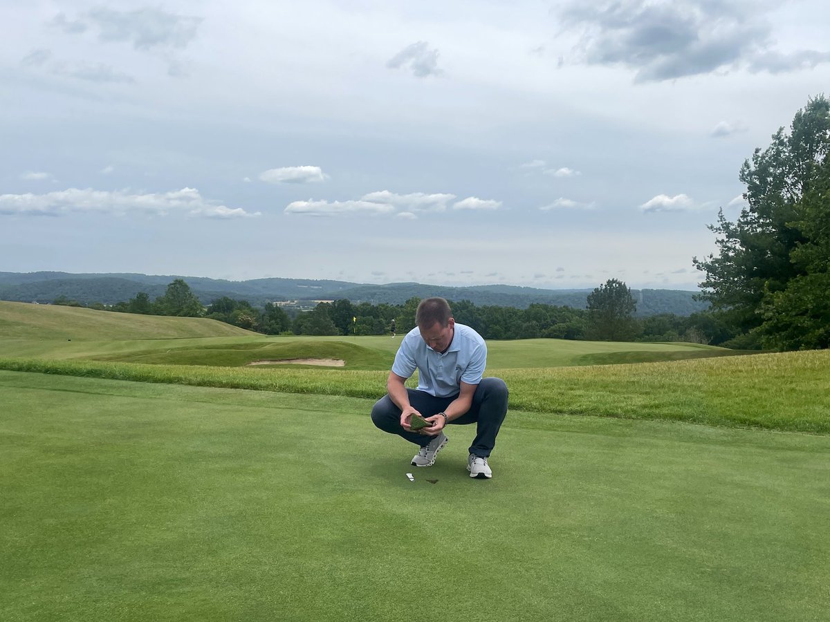Turfgrass_Golf's tweet photo. Introducing the newest member of the Turfgrass® team: @AdamMoeller!

Adam brings a wealth of expertise following a remarkable career in the golf industry, notably with the USGA.

#WelcomeAdam #TurfgrassTeam
#GolfAgronomy https://t.co/esdJfJkq5x