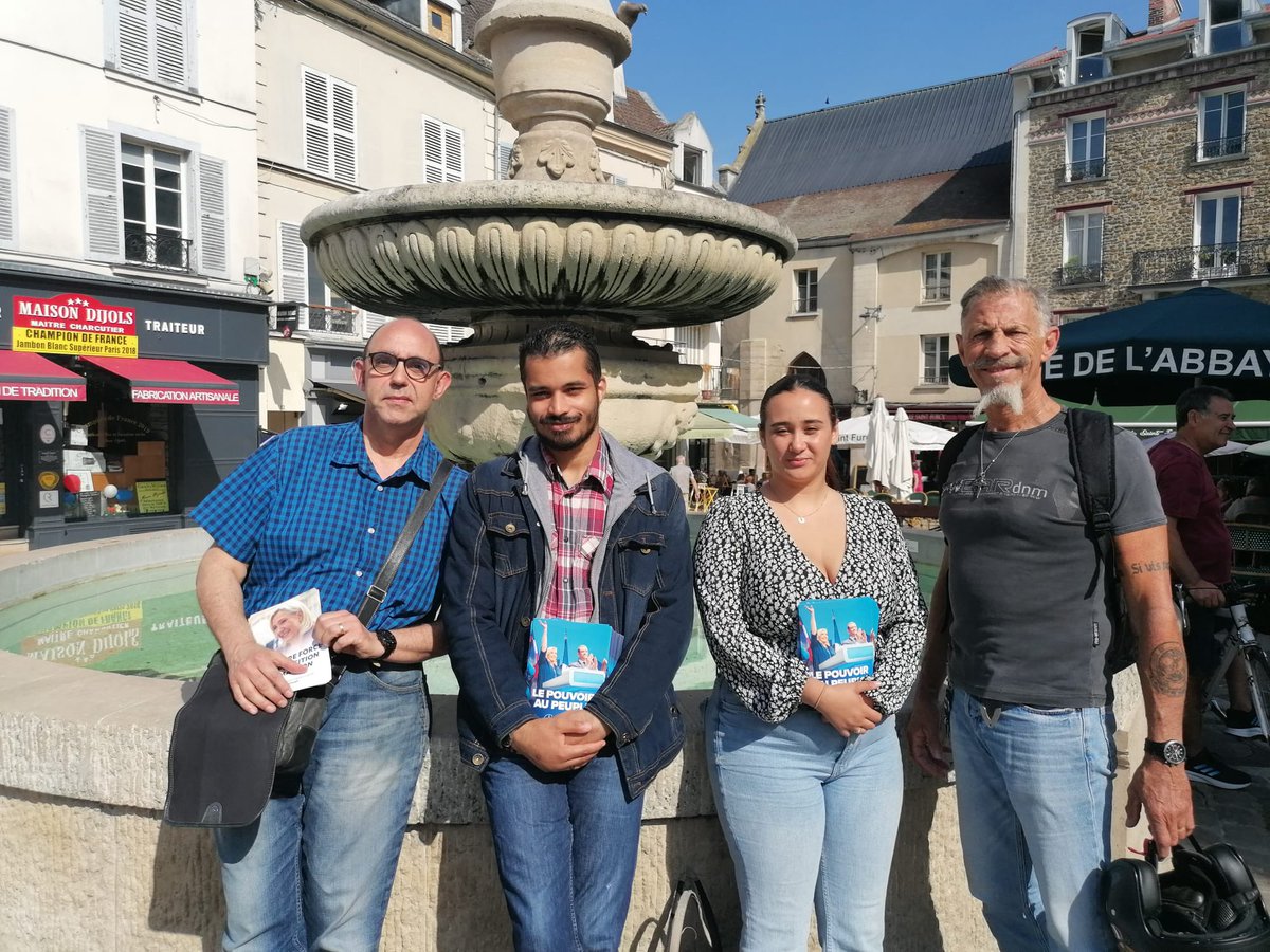 Très bon accueil ce matin au marché de Lagny-Sur-Marne ! Avec Célia, @LissarreP  et Jean-Michel, nos idées émerges dans l’esprit collectif ! L’urgence c’est l’alternance ! C’est maintenant est avec nous ! @RNJ_77 @RNational77